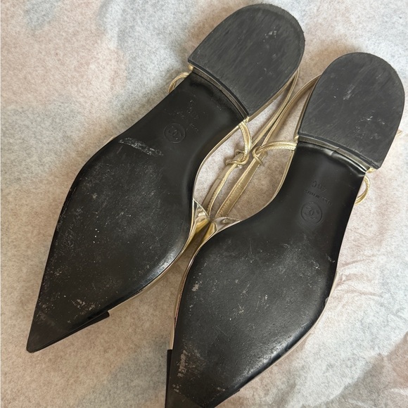 Chanel gold patent & fabric pointed toe flats EU40 - Picture 5 of 6